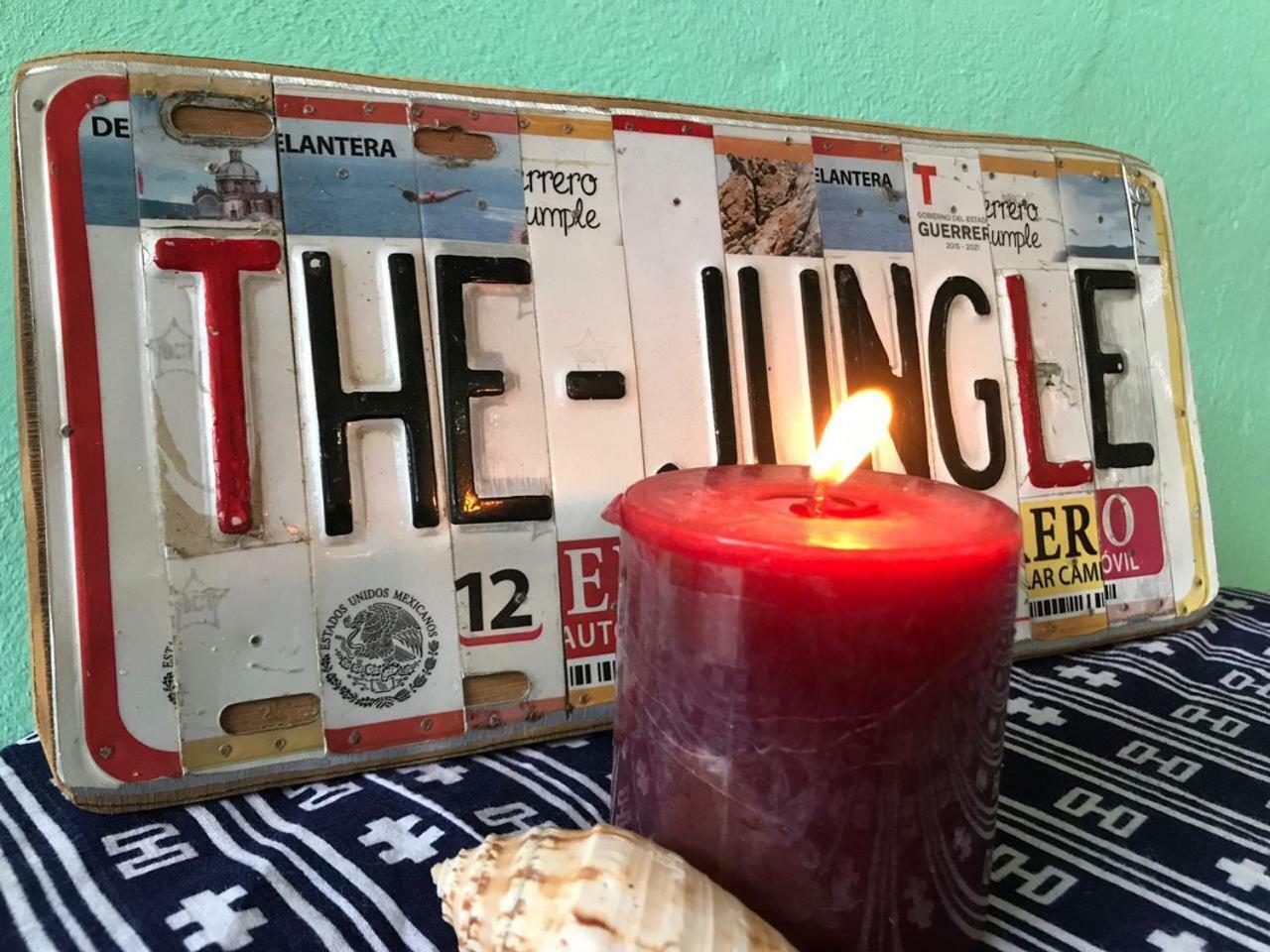 The Jungle Container Bed and Breakfast Quepos Εξωτερικό φωτογραφία