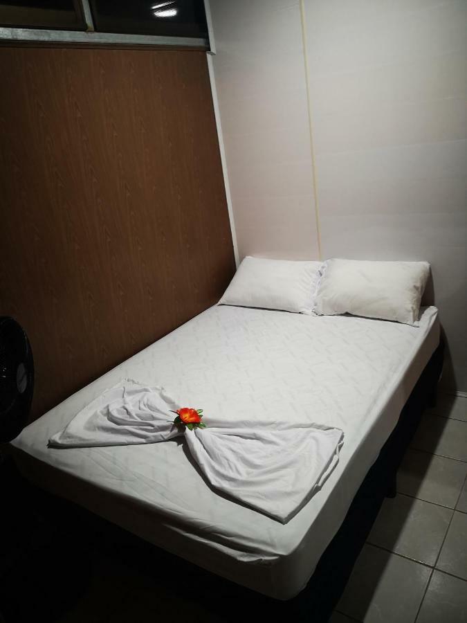 The Jungle Container Bed and Breakfast Quepos Εξωτερικό φωτογραφία